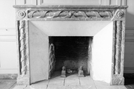 Cheminée (2), château de la Robinais (Bain-de-Bretagne)