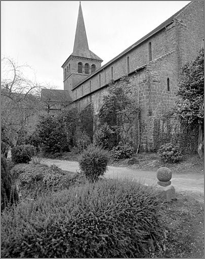 Prieuré de bénédictins, église paroissiale Notre-Dame, place de l'église (Hédé-Bazouges)