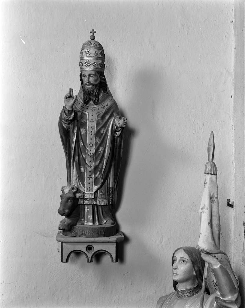 Statue (petite nature) : saint Cornély, église paroissiale Saint-Gérand (Cléguer)