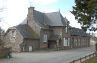 École des filles, actuellement salle des mariages, 3 rue Julien Caillel (Etrelles)