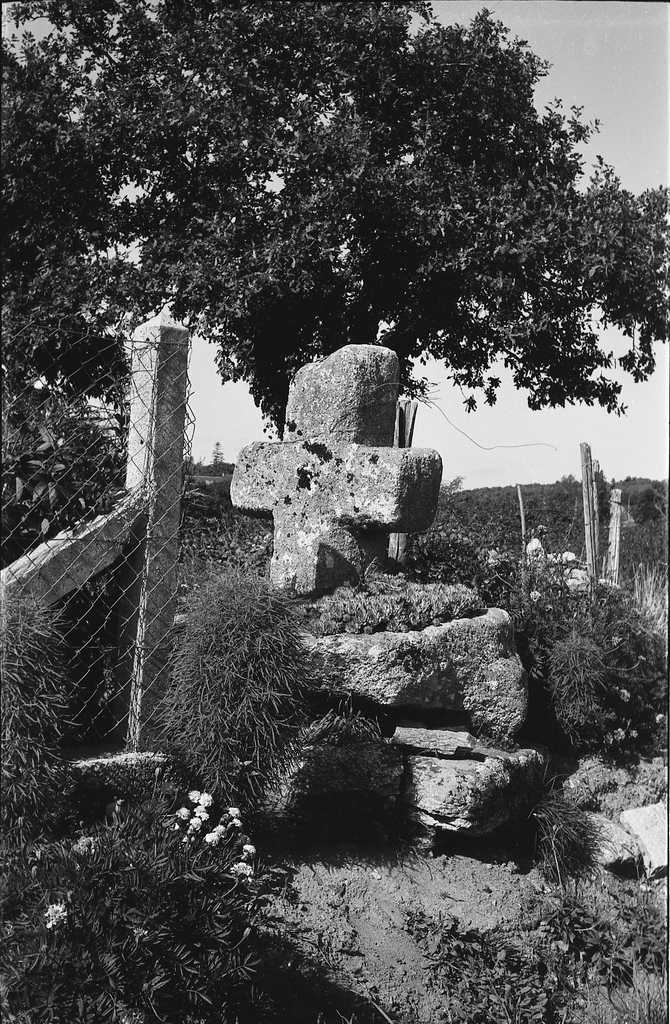Croix de chemin, la Petite Croix (Theix fusionnée en Theix-Noyalo en 2016)