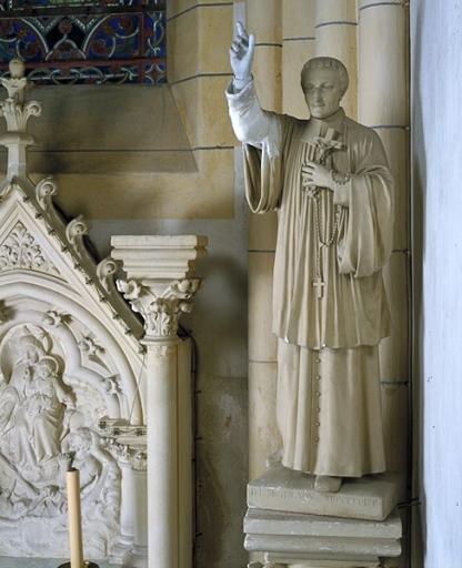 Statue : bienheureux Louis-Marie Grignion de Montfort ; socle