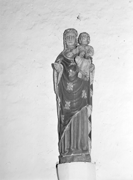 Statue (d'applique, petite nature) : Vierge à l'Enfant, chapelle Saint-Gildas (Cléguérec)