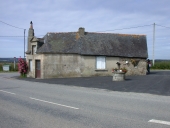 Maison de forgeron, le Château, sur la RD 724 (Guénin)