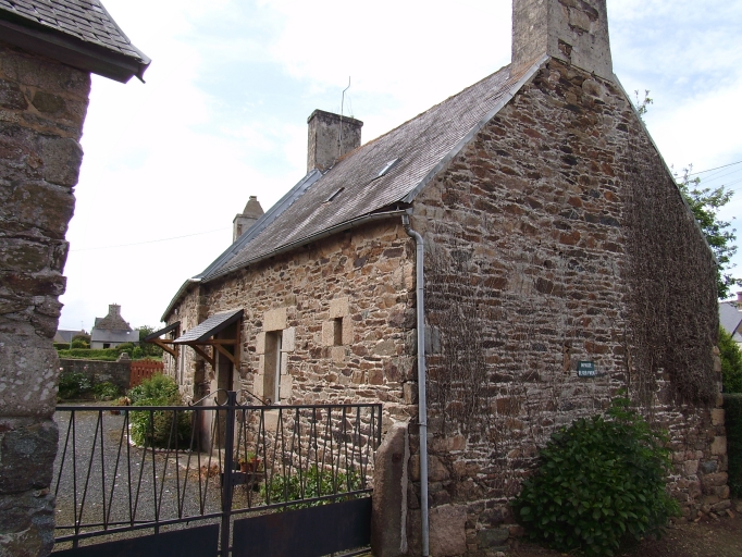 Maisons, impasse de Ker Fwen, la Roche-Rouge (Plouguiel)