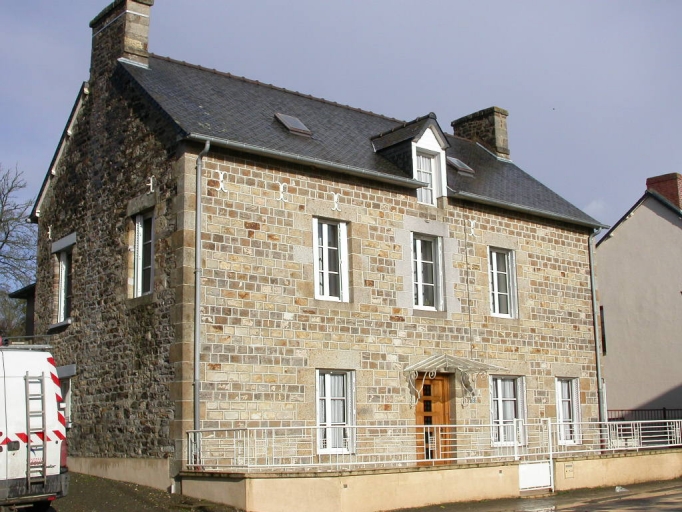 Maison, 13 rue de la Guerche (Gahard)