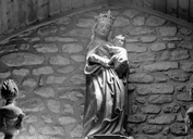 Statue (d'applique) : Vierge à l'Enfant, église paroissiale Saint-Pierre-es-Liens (Plescop)