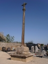L'église paroissiale, le monument aux morts, le couvent Saint-François, les chapelles, les croix monumentales et croix de chemin sur la commune de Plouguiel