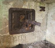 Casemate "SK" (Sonder Konstruction) pour arme mixte (canon antichars et mitrailleuse), dans le rempart au Nord, Ile Cézon (Landéda)