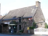 Maison, 19 rue du Relais de poste, le Vieux Bourg (Miniac-Morvan)