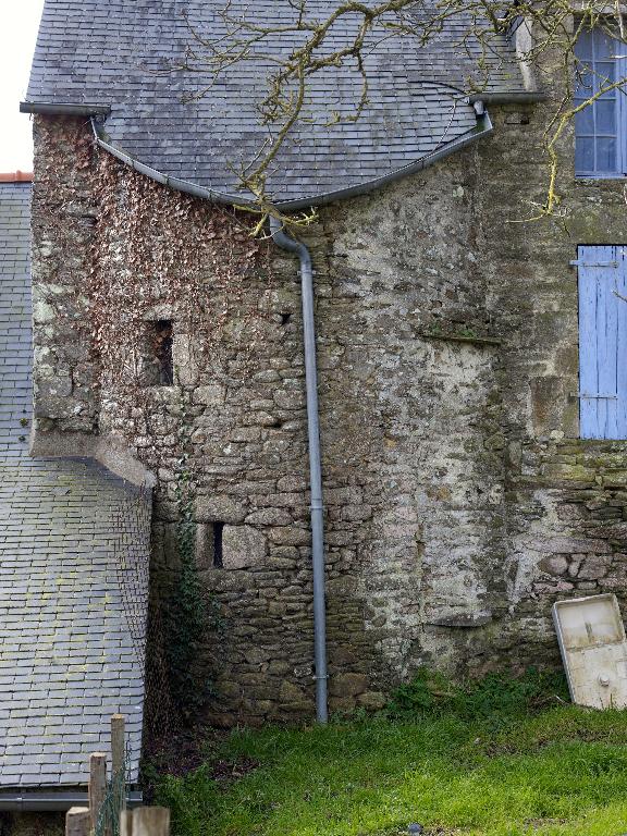 Les maisons et les fermes de la commune de Pluherlin