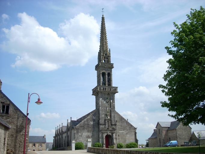 Église paroissiale Saint-Joseph (Plouyé)