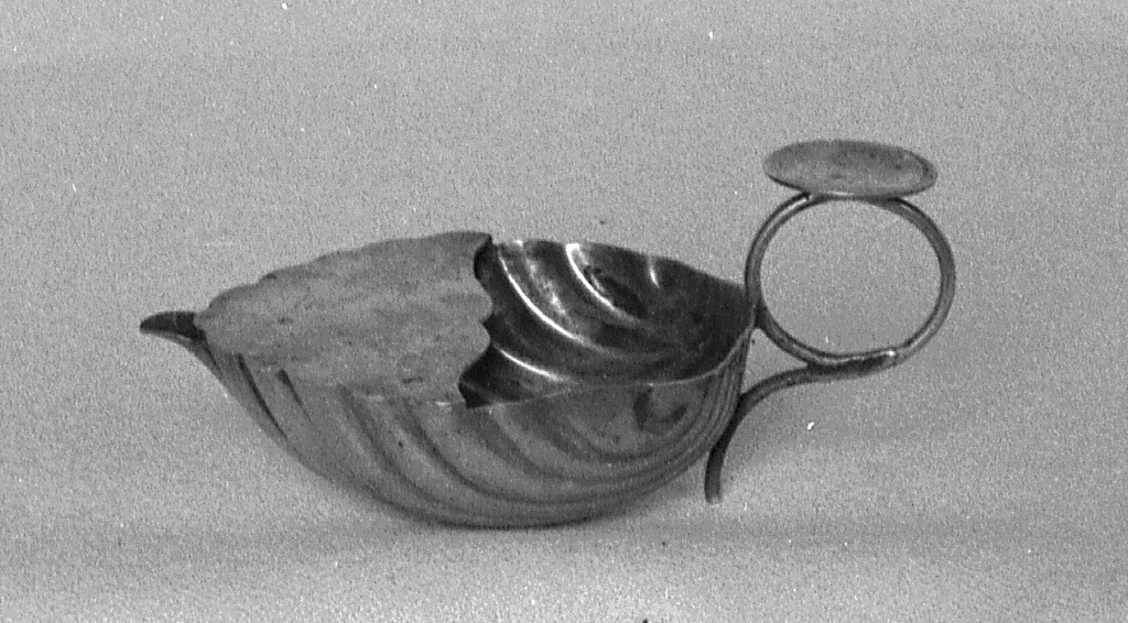 Coquille de baptême, église paroissiale Saint-Jérôme (Cast)