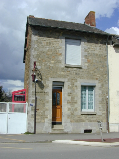 Maison, 30 avenue Alexis Rey (Montreuil-sur-Ille)