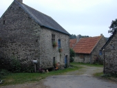 Écart dit village de Lezerhy (Bieuzy fusionnée en Pluméliau-Bieuzy en 2019)