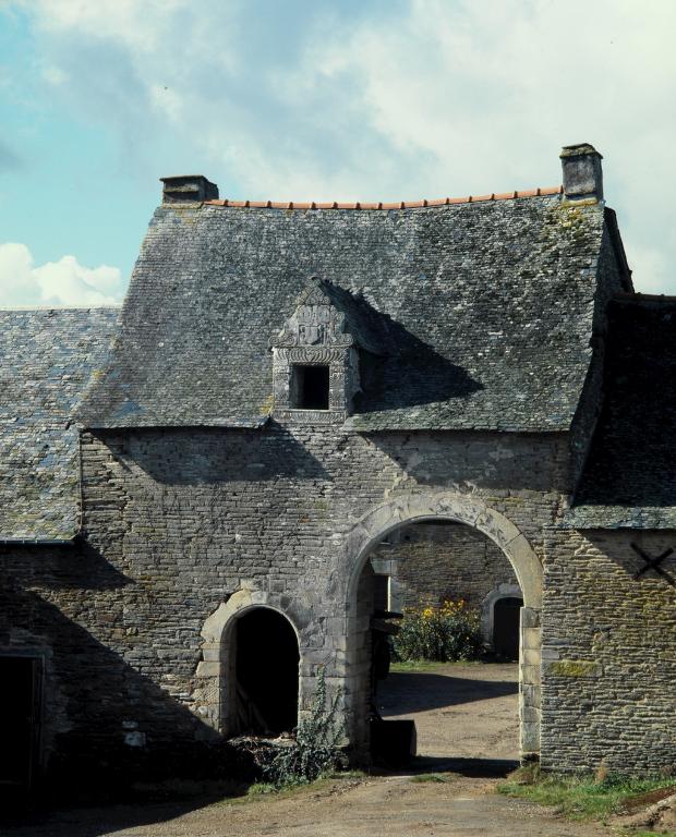 Manoir, le Thay (Caro)