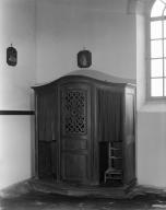 Confessionnal, église paroissiale Saint-Armel (Saint-Armel)