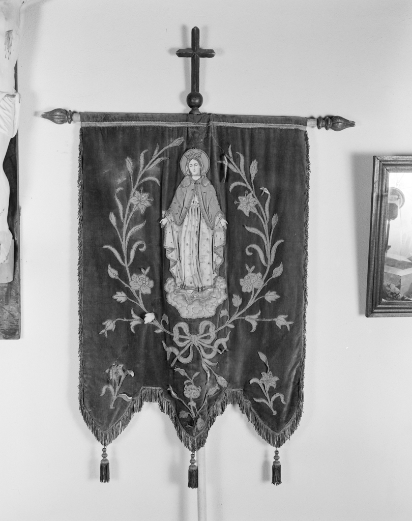 Bannière de procession : Vierge, chapelle Saint-Aubin (Pont-Scorff)