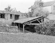 Fontaine, lavoir, rue Pasteur (Quéven)
