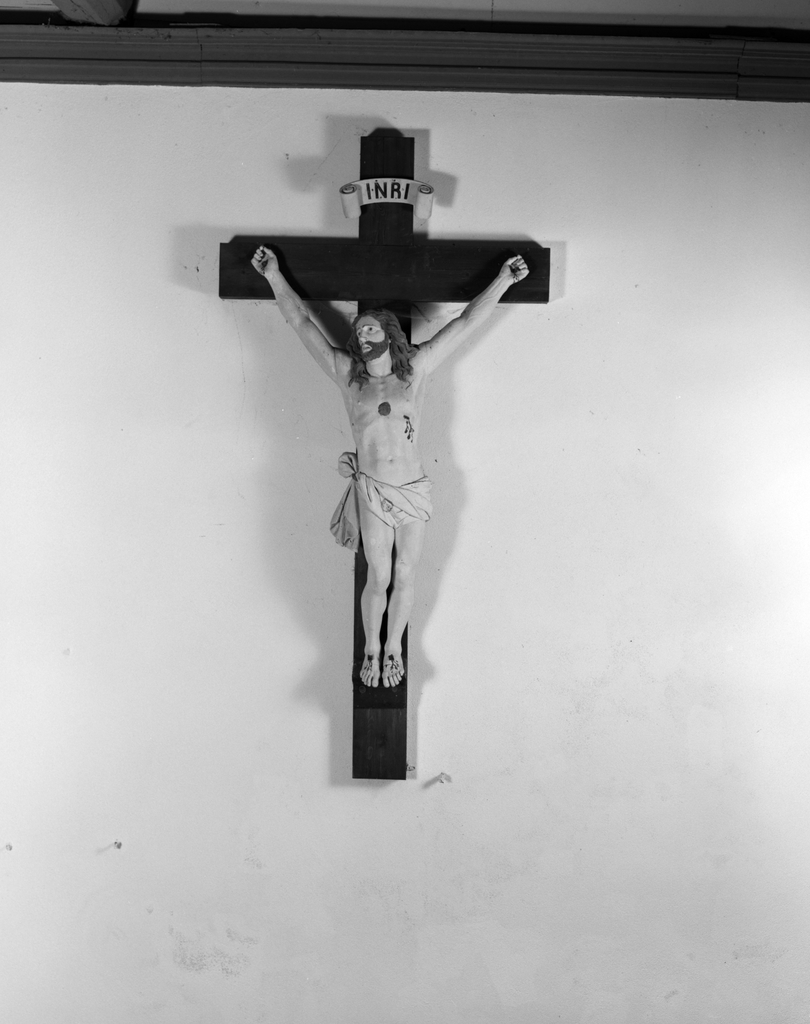 Croix : Christ en croix, chapelle Saint-Servais (Pont-Scorff)