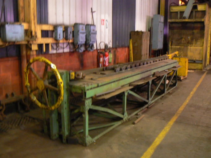 Machine à assembler (banc de montage)