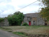 Alignement de maisons, Lézin (La Chapelle-de-Brain)