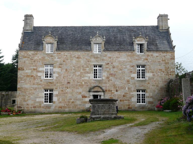 Manoir de Kermaner, 76 Voie romaine (Quimper)