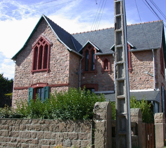 Maison de villégiature, impasse du Gouffre, Coz-Pors (Trégastel)