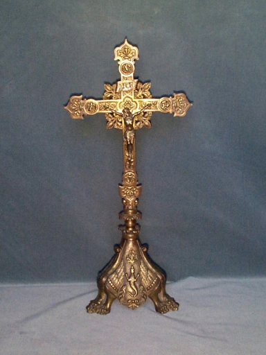 Croix d'autel 1