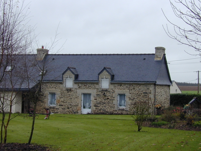 Maison, Kergall (Pluméliau fusionnée en Pluméliau-Bieuzy en 2019)