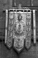 Bannière de procession : de Notre-Dame de Rostrenen, église paroissiale Notre-Dame du Roncier (Rostrenen)
