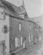Maison, petite rue (Surzur)