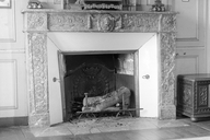 Cheminée (1), château de la Robinais (Bain-de-Bretagne)