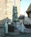 Les églises, croix de cimetière, croix de chemin, chapelles et monuments aux morts sur la commune de Langueux