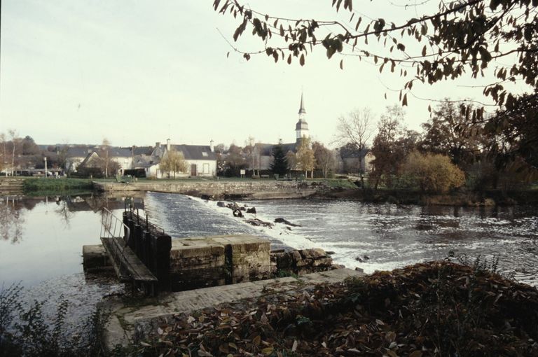 Site de l'écluse de Montertelot (écluse n° 29 du Canal de Nantes à Brest, situé à Montertelot)