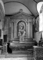 Autel, retable, tabernacle, gradin d'autel (autel secondaire, autel tombeau, retable architecturé) (n° 2), dit de la Vierge, église paroissiale Saint-Clet (Cléden-Cap-Sizun)