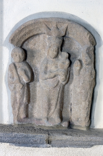 Relief : Vierge à l'Enfant ; Crucifixion