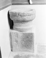 Bénitier (n° 2), église paroissiale Saint-Pierre, Saint-Paul (Quéven)