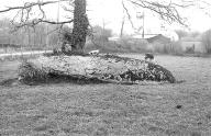 Menhir, Ker Nouail (Locqueltas)