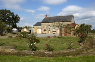 Maison de maître, puis ferme, la Guéhardière (Guipel)