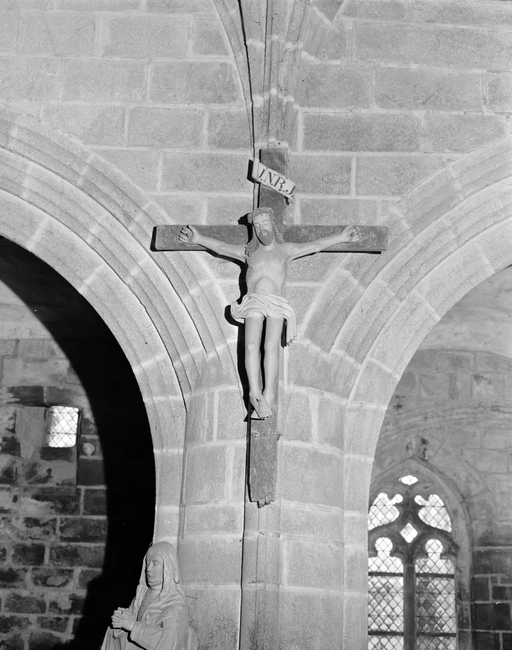 Croix (crucifix) : Christ en croix (n° 1), église paroissiale Saint-Ronan (Locronan)