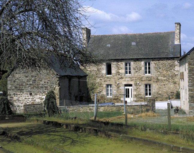 Presbytère (Dolo fusionnée en Jugon-les-Lacs - Commune nouvelle en 2016, puis Jugon-les-Lacs en 2024)