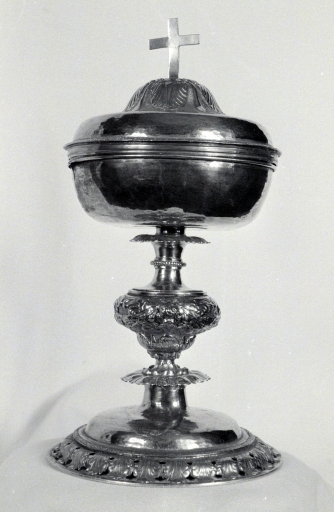 Ciboire n°1, église prieurale Saint-Sauveur (Saint-Sauveur-des-Landes)