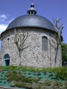 L'église paroissiale, les chapelles, les croix de chemin, le cimetière et les fontaines de dévotion sur la commune de Saint-Quay-Portrieux