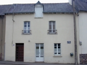 Maison, 8 place de l'Eglise (Breteil)