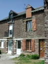 Ferme, actuellement maisons, 2-4 ruelle du Vieux Bourg (Monterfil)