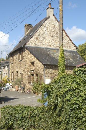 Maison de maître, le Bas Mousset (La Chapelle-Saint-Aubert)