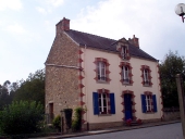 Maison, rue du Pont (Guénin)