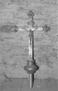 Croix de procession, église paroissiale Saint-Ouen (Saint-Ouen-la-Rouërie fusionnée en Val-Couesnon en 2019)