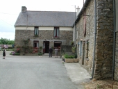 Ferme, Neuville, les Cours Derrière (Andouillé-Neuville)